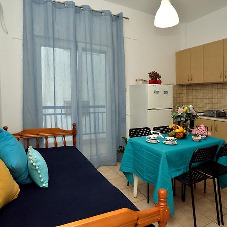 Maria Konstantinidis Apartments Nea Poteidaia Exterior foto